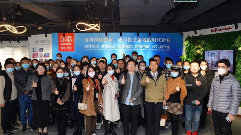 服装电商代运营：揭秘如何找到最适合你的合作伙伴